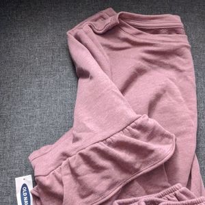 Old Navy Sweatshirt with ruffled sleeves